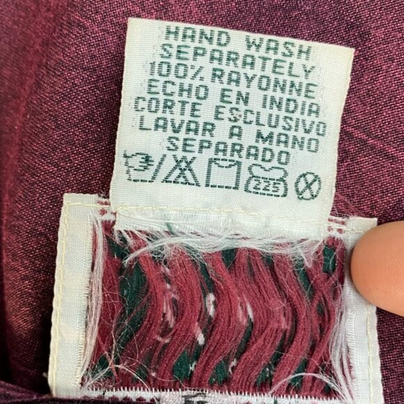 Vintage Yaya Burgundy Boho Scoop Neck Button Front Embroidered Top M - Picture 4 of 16